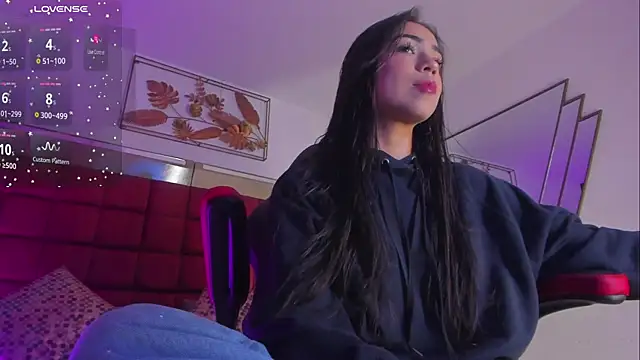 FaloonRoussel online show from 10-25-25, 12:18