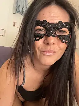 EmySkinny85 online show from 02-05-26, 12:32