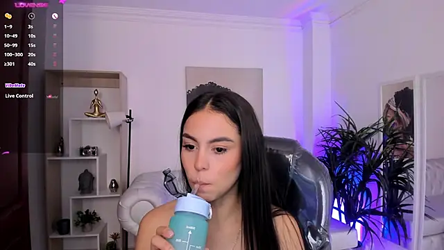 Aleejaa   online show from 01-18-25, 02:23