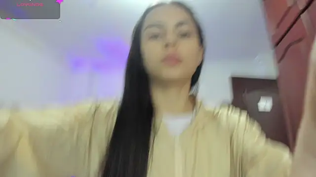 Aleejaa   online show from 03-04-25, 11:19