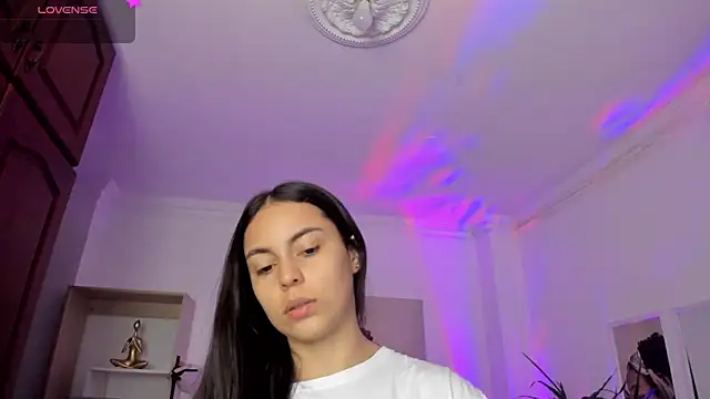 Aleejaa   online show from 03-15-25, 11:40