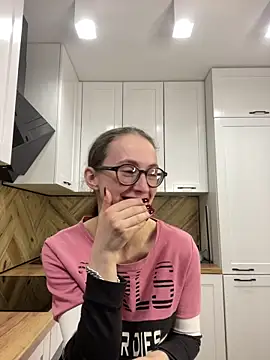 MartiniiSelenna online show from 09-16-25, 05:52