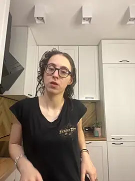 MartiniiSelenna online show from 11-26-25, 06:47