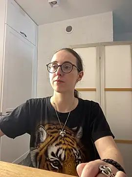 MartiniiSelenna online show from 07-05-26, 05:47