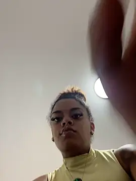 ladyrd1 online show from 05-20-26, 12:44