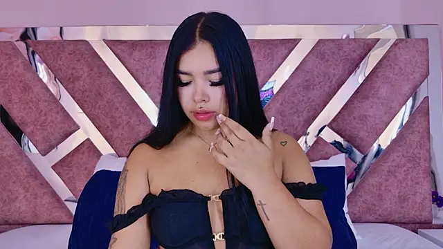 MarianaGarciaa   online show from 04-22-26, 06:42