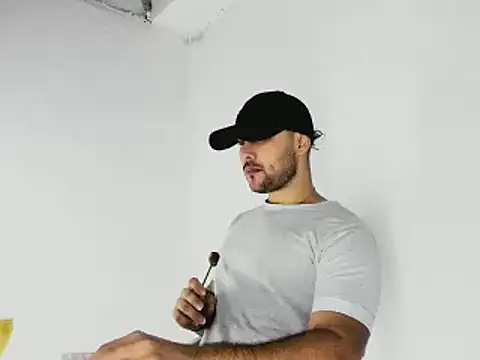 Snapshot of Sebas-hott chatting on 10-30-25, 10:43 Sebas-hott online show from 10-30-25, 10:43