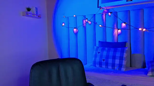 alaia-rogers online show from 11-17-25, 11:38