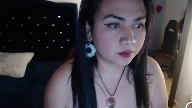 Snapshot of lucianaa_25 chatting on 12-09-24, 01:02 lucianaa 25 online show from 12-09-24, 01:02