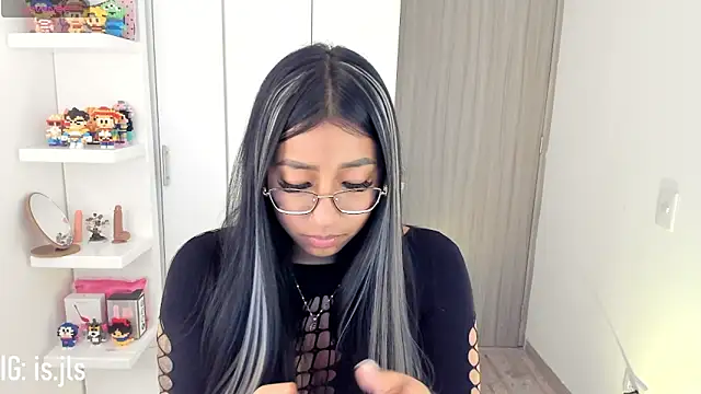 Snapshot of isa_bellaa0 chatting on 10-03-25, 03:14 isa bellaa0 online show from 10-03-25, 03:14