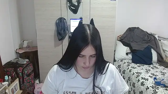 Naomi D online show from 04-20-26, 10:00