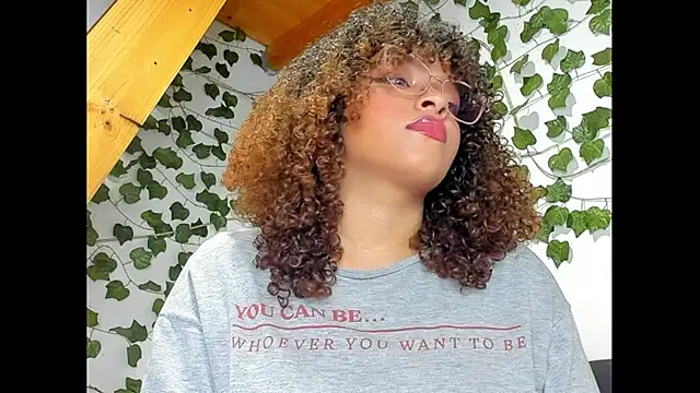 Snapshot of Ada_gales_ chatting on 03-22-25, 02:59 Ada gales  online show from 03-22-25, 02:59