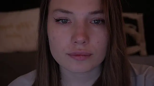 IceDanielles online show from 11-23-25, 01:22