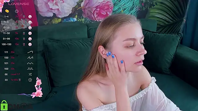 Snapshot of Polumna_cute chatting on 12-06-24, 02:38 Polumna cute online show from 12-06-24, 02:38