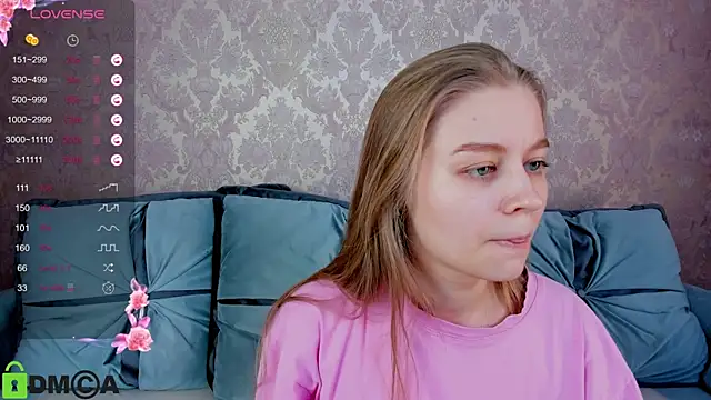 Snapshot of Polumna_cute chatting on 03-03-25, 01:20 Polumna cute online show from 03-03-25, 01:20