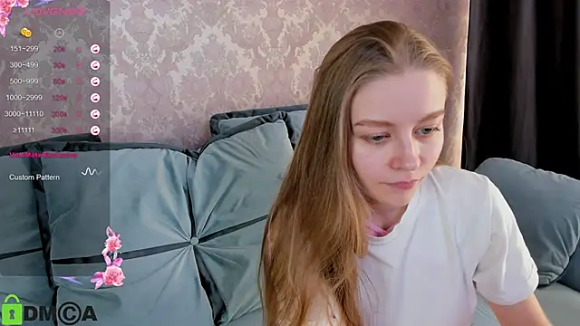 Snapshot of Polumna_cute chatting on 03-05-25, 04:24 Polumna cute online show from 03-05-25, 04:24