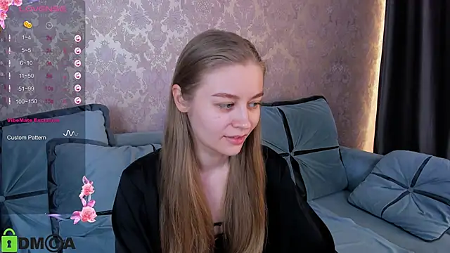 Snapshot of Polumna_cute chatting on 03-18-25, 12:14 Polumna cute online show from 03-18-25, 12:14