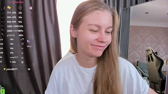 Snapshot of Polumna_cute chatting on 10-04-25, 08:34 Polumna cute online show from 10-04-25, 08:34