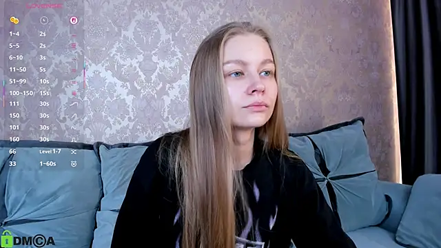 Snapshot of Polumna_cute chatting on 10-11-25, 01:20 Polumna cute online show from 10-11-25, 01:20