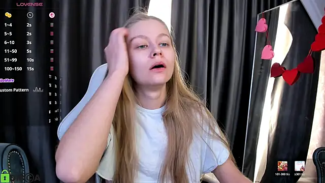 Polumna cute online show from 02-14-26, 09:28