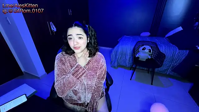 Ales Kitten online show from 03-05-25, 07:38