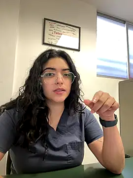 Ales Kitten online show from 10-26-25, 02:23