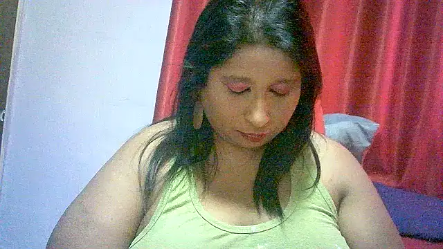 Snapshot of raniofsex02 chatting on 02-10-25, 10:09 raniofsex02 online show from 02-10-25, 10:09