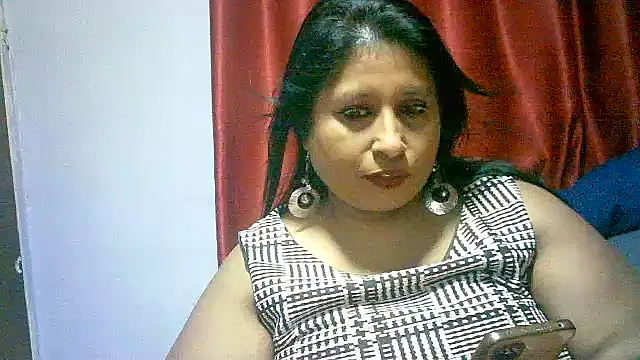 Snapshot of raniofsex02 chatting on 02-22-25, 01:46 raniofsex02 online show from 02-22-25, 01:46
