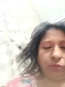 Snapshot of raniofsex02 chatting on 02-24-25, 06:58 raniofsex02 online show from 02-24-25, 06:58