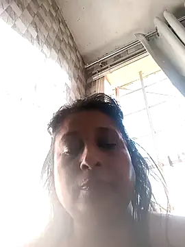 Snapshot of raniofsex02 chatting on 03-06-25, 02:40 raniofsex02 online show from 03-06-25, 02:40