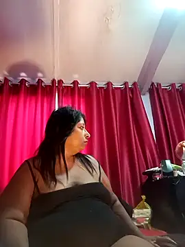 Snapshot of raniofsex02 chatting on 03-15-25, 07:31 raniofsex02 online show from 03-15-25, 07:31