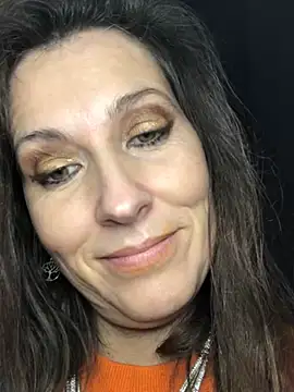 Snapshot of Lwhite1 chatting on 01-05-25, 05:30 Lwhite1 online show from 01-05-25, 05:30