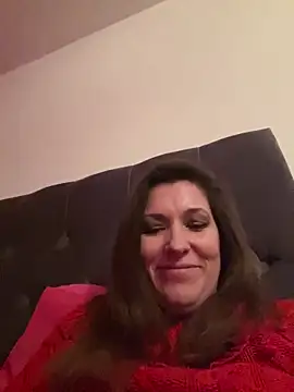 Snapshot of Lwhite1 chatting on 01-15-25, 04:21 Lwhite1 online show from 01-15-25, 04:21