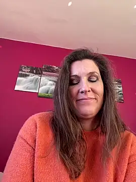 Snapshot of Lwhite1 chatting on 03-03-25, 04:46 Lwhite1 online show from 03-03-25, 04:46