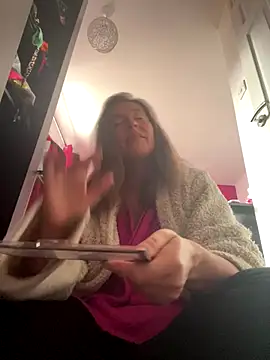 Snapshot of Lwhite1 chatting on 09-26-25, 03:38 Lwhite1 online show from 09-26-25, 03:38