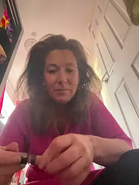 Snapshot of Lwhite1 chatting on 10-01-25, 04:13 Lwhite1 online show from 10-01-25, 04:13