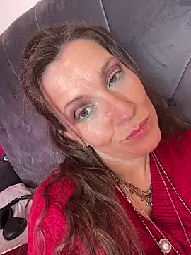 Lwhite1 online show from 04-21-26, 03:39