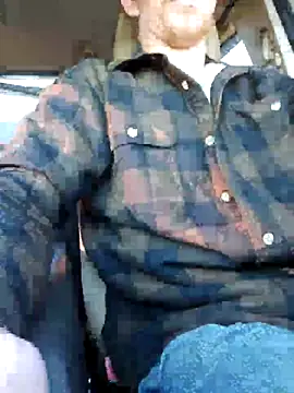 Snapshot of REDHAMMER_ chatting on 11-10-25, 09:14 REDHAMMER online show from 11-10-25, 09:14