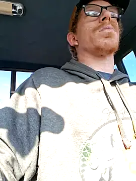 Snapshot of REDHAMMER_ chatting on 03-14-26, 02:55 REDHAMMER online show from 03-14-26, 02:55