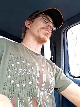 Snapshot of REDHAMMER_ chatting on 03-22-26, 09:07 REDHAMMER online show from 03-22-26, 09:07