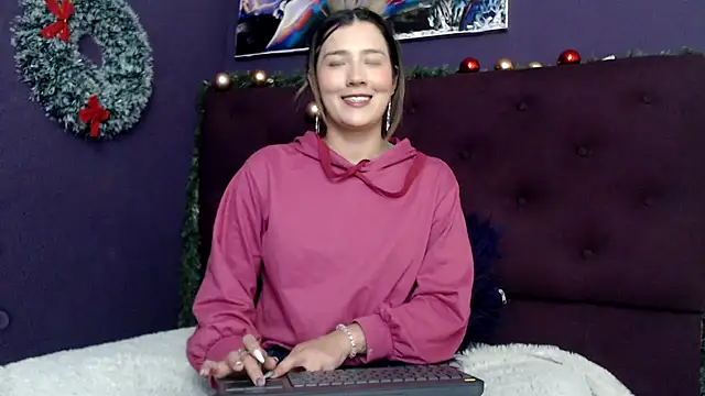 Snapshot of merlinaadams_ chatting on 12-19-24, 07:29 merlinaadams  online show from 12-19-24, 07:29