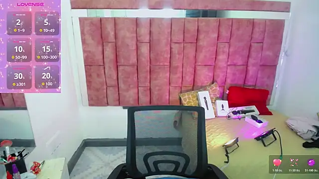 KayleighDreams  online show from 03-11-26, 12:27