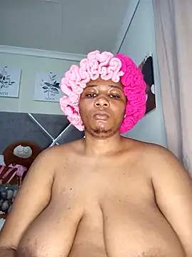 CocoBootyyy online show from 10-11-25, 06:39