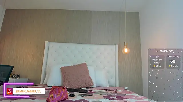 emily parkerr online show from 04-09-26, 02:55