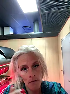 vixendoll87 online show from 11-30-25, 01:31