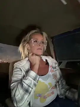 vixendoll87 online show from 02-12-26, 11:55