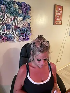 vixendoll87 online show from 03-13-26, 08:15