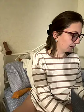 BeatriceTender online show from 12-02-25, 07:53