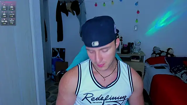 liam oficial02 online show from 01-13-25, 04:07