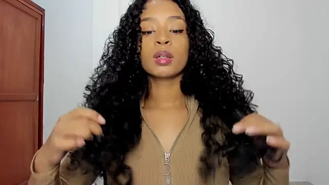 Snapshot of avellanatammy chatting on 10-29-25, 09:05 avellanatammy online show from 10-29-25, 09:05